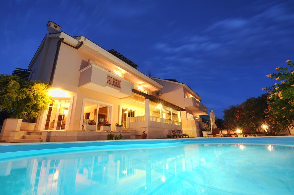 Apartments Villa Marnii Kožino Εξωτερικό φωτογραφία