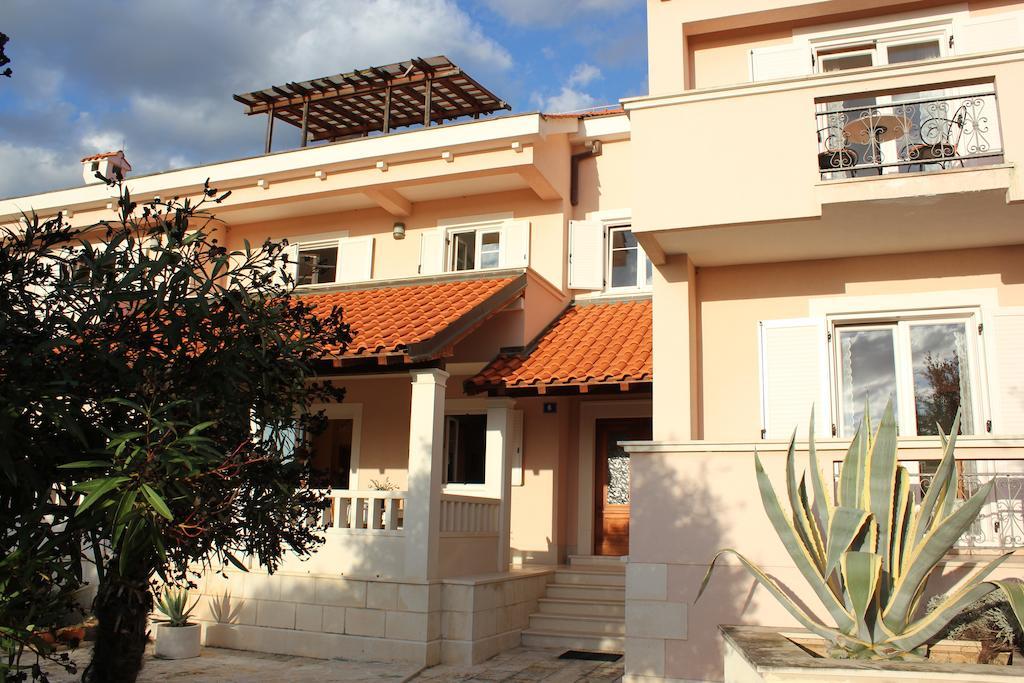 Apartments Villa Marnii Kožino Εξωτερικό φωτογραφία