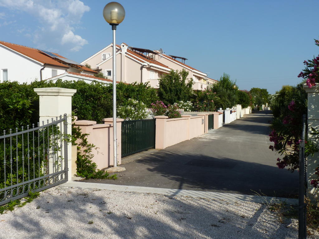 Apartments Villa Marnii Kožino Εξωτερικό φωτογραφία