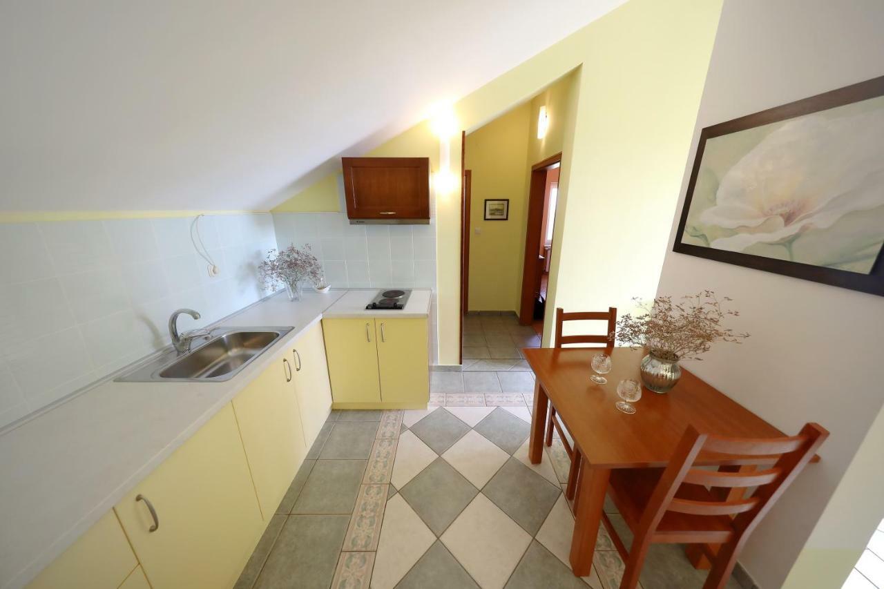 Apartments Villa Marnii Kožino Εξωτερικό φωτογραφία