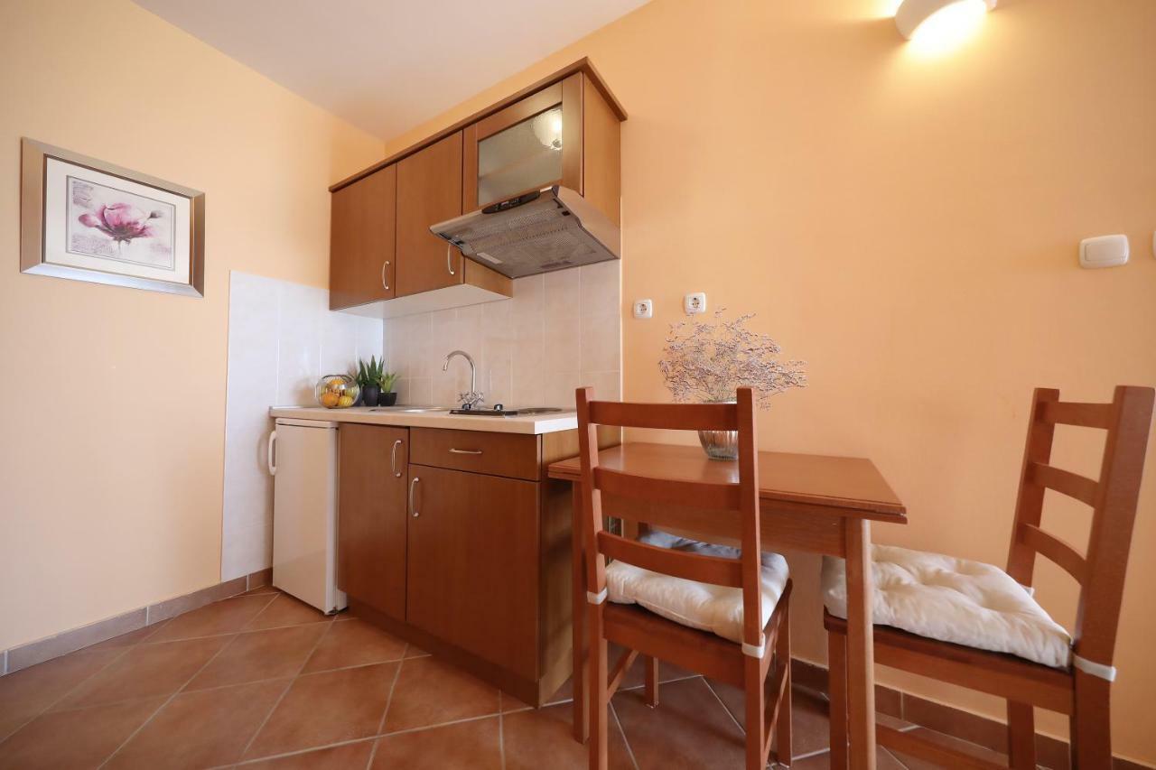 Apartments Villa Marnii Kožino Εξωτερικό φωτογραφία