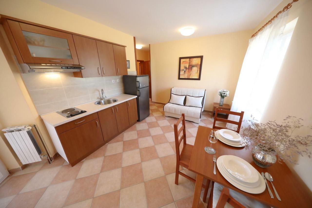 Apartments Villa Marnii Kožino Εξωτερικό φωτογραφία
