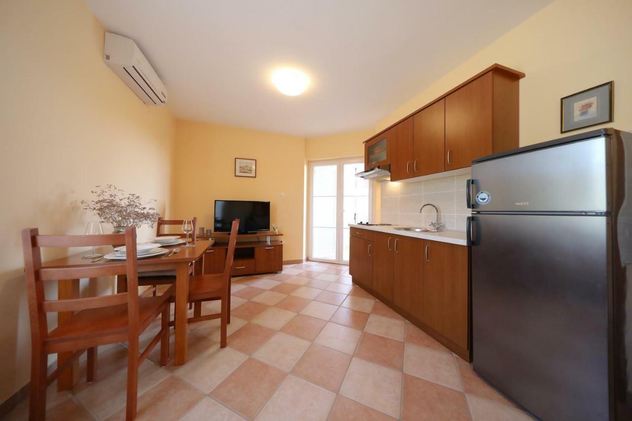 Apartments Villa Marnii Kožino Εξωτερικό φωτογραφία