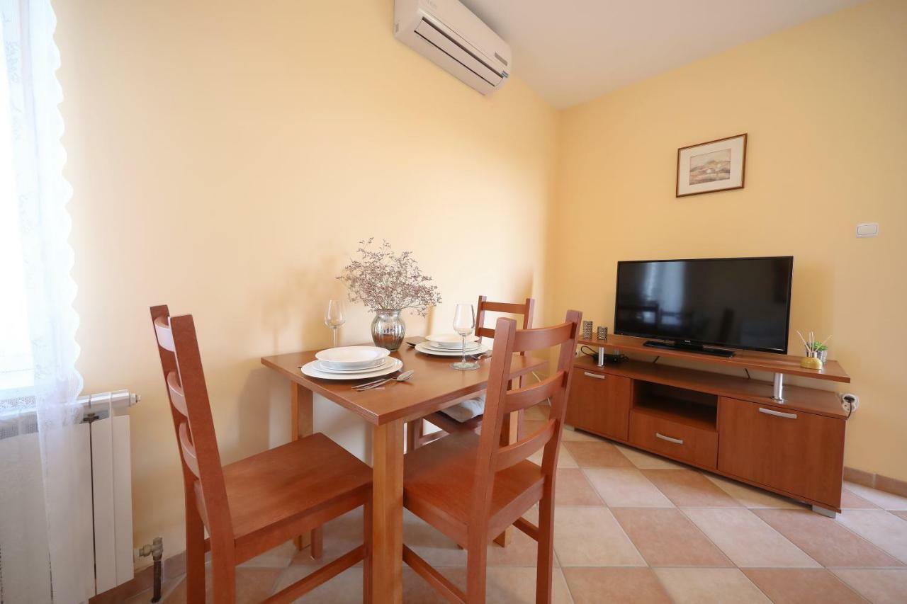 Apartments Villa Marnii Kožino Εξωτερικό φωτογραφία