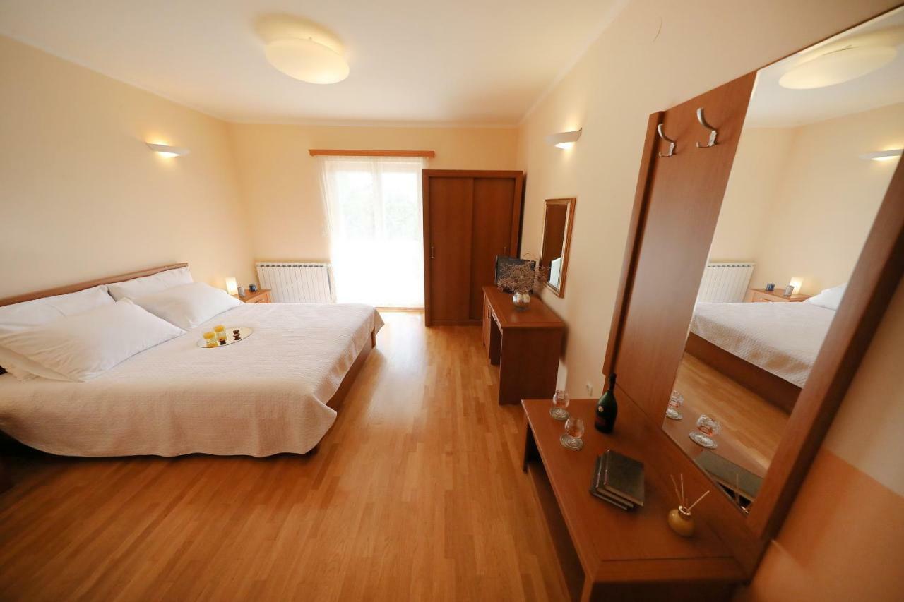 Apartments Villa Marnii Kožino Εξωτερικό φωτογραφία
