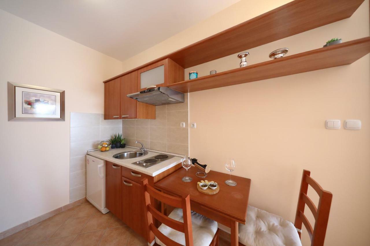 Apartments Villa Marnii Kožino Εξωτερικό φωτογραφία