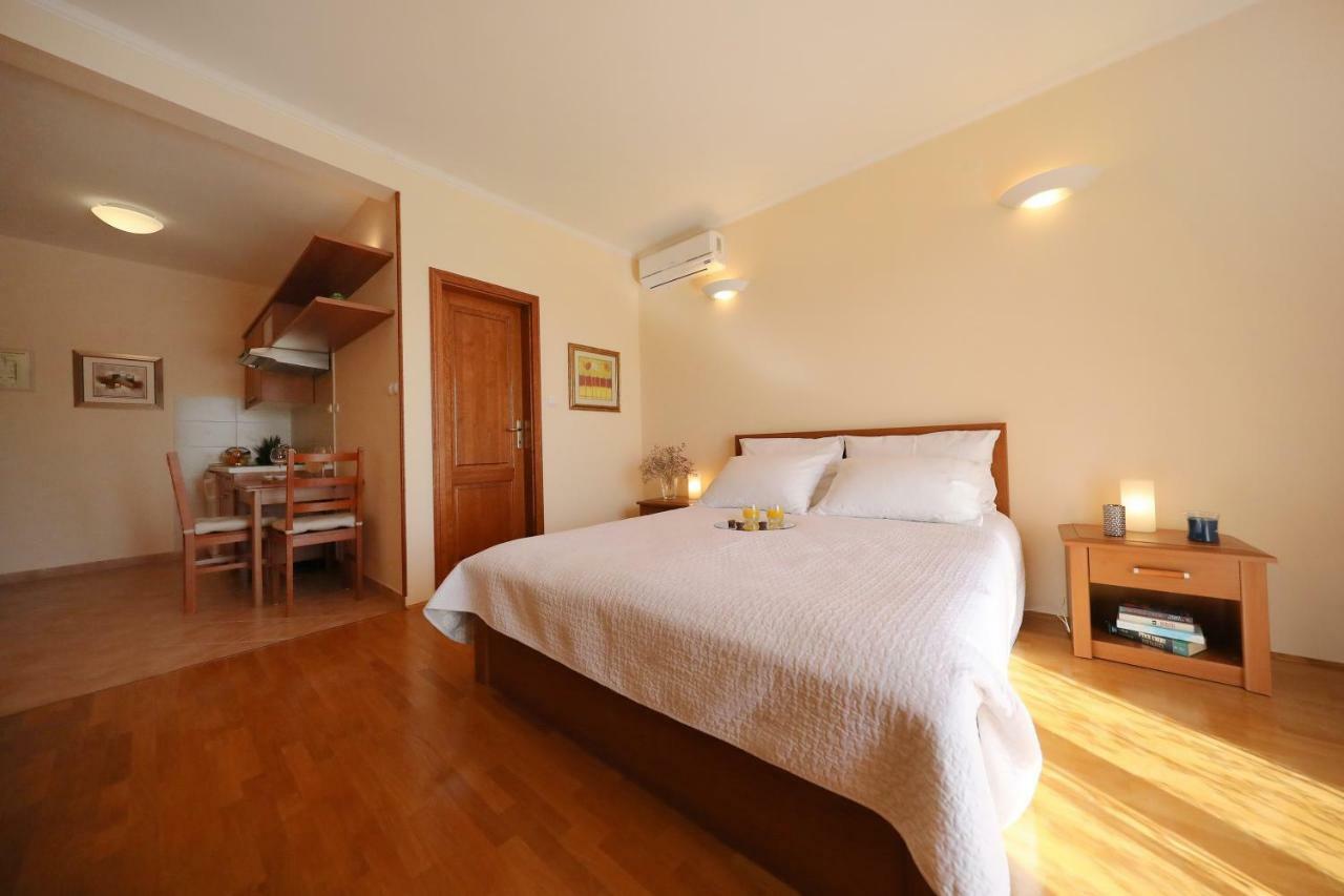 Apartments Villa Marnii Kožino Εξωτερικό φωτογραφία